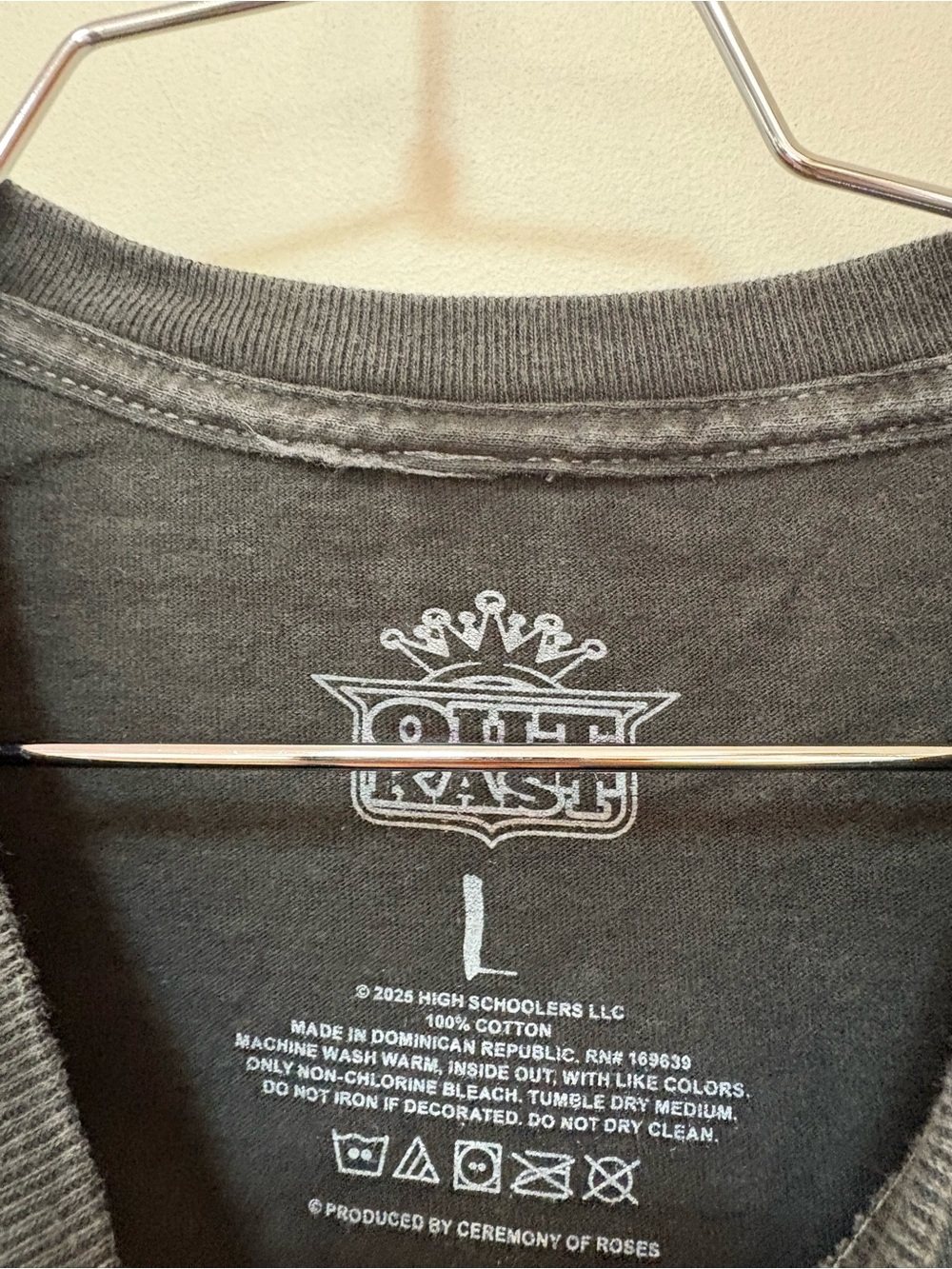 NWOT Urban Outfitters Outkast Tracklist Graphic Tee Size Large - Picture 7 of 12